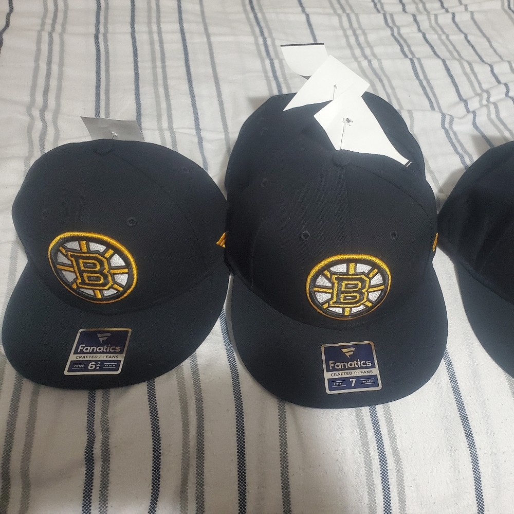 Boston Bruins fitted caps